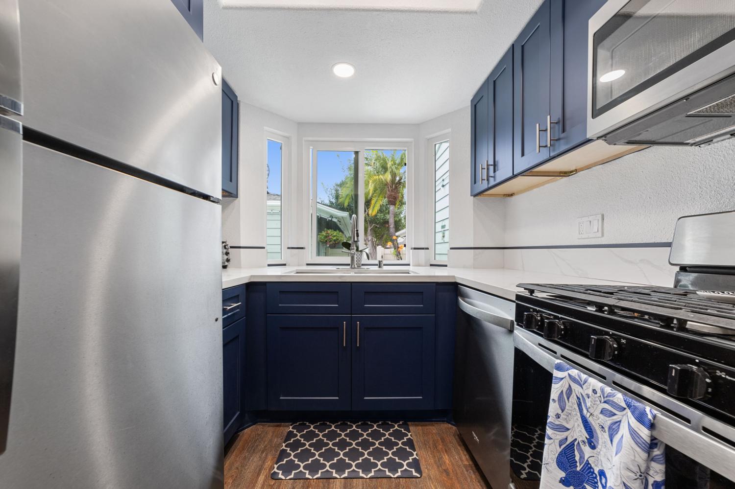 Small Kitchen Remodeling in Vista CA with Improved Layout