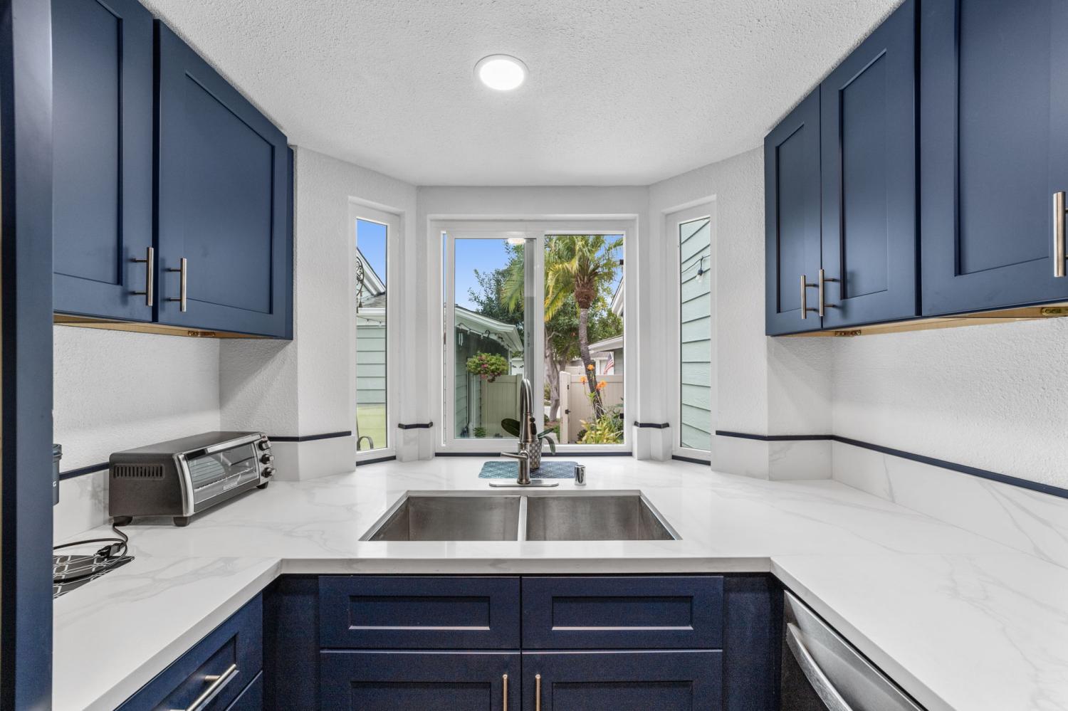 Small Kitchen Remodeling in Vista CA with Improved Layout